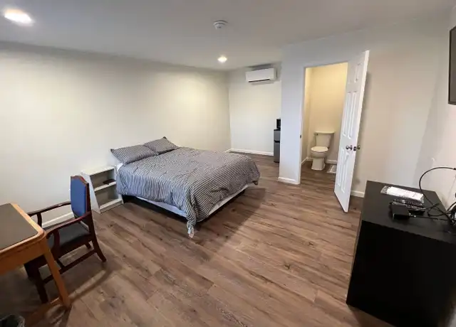 Property at 914 Cocoa Ave, Hershey, PA, 17033, 1 bed, 1 bath, [object Object]