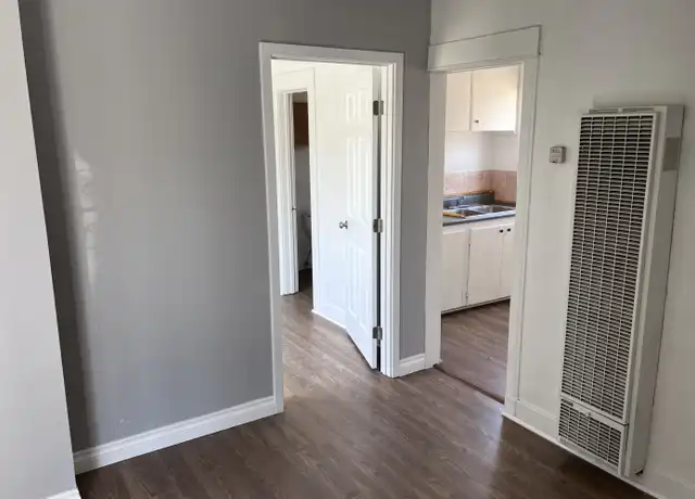 Property at 220 1/2 W F St, Wilmington, CA, 90744, 1 bed, 1 bath, [object Object]