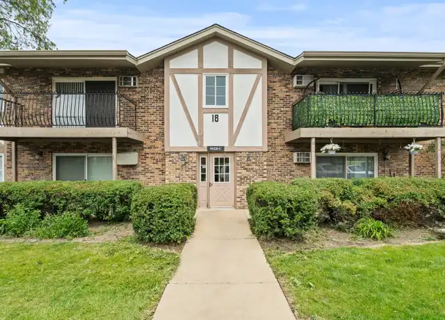Property at 9 S Frontage Rd Unit 210, Willowbrook, IL, 60527, 2 beds, 1 bath, [object Object]