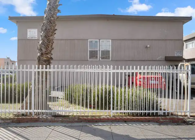 Property at 3212 W 60th St, Los Angeles, CA, 90043, 1 bed, 1 bath, [object Object]