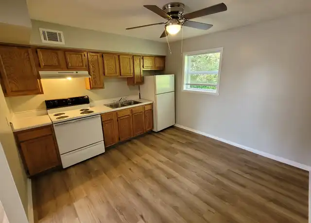 Property at 107 Robbins Dr, Richmond, KY, 40475, 2 beds, 1 bath, [object Object]