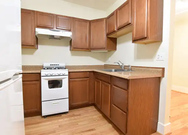 Property at 6020 NE Glisan St Unit 9, Portland, OR, 97213, 1 bed, 1 bath, [object Object]