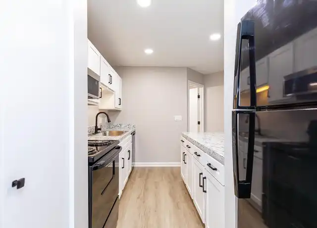 Property at Market Mohawk Apartments - 399 S Grant Ave, Columbus, OH, 43215, 1-2 bed, 1-1.5 bath, [object Object]