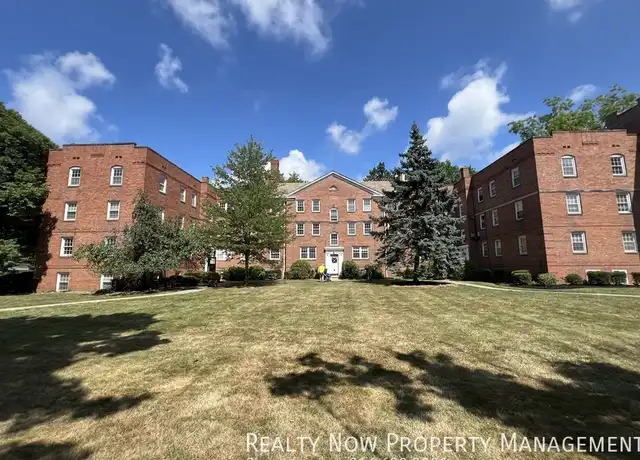 Property at 2481 Noble Rd Unit 2481 / G10, Cleveland Heights, OH, 44121, 2 beds, 1 bath, [object Object]