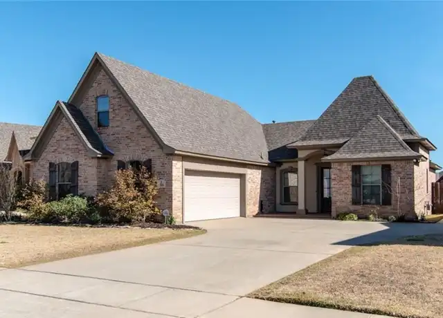 Property at 314 Camelback Dr, Bossier City, LA, 71111, 4 beds, 3 baths, [object Object]