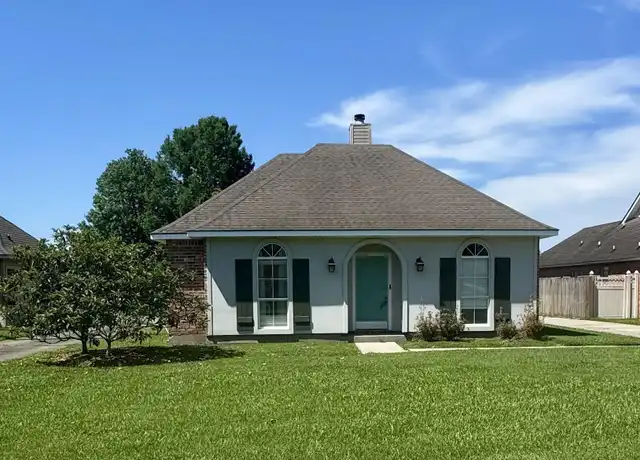 Property at 17361 Lake Iris Ave, Baton Rouge, LA, 70817, 3 beds, 2 baths, [object Object]