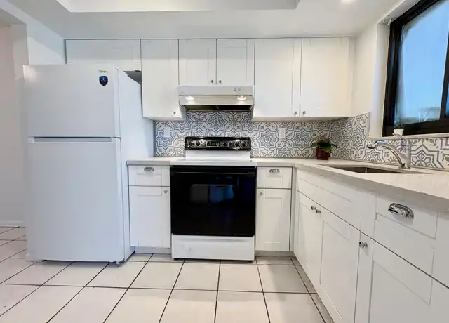 Property at 305 SE 9th Ave Unit 13, Pompano Beach, FL, 33060, 2 beds, 1.5 baths, [object Object]