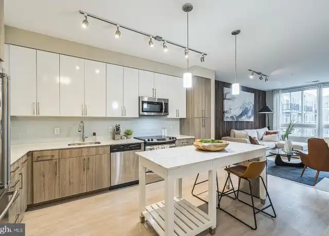 Property at 145 Riverhaven Dr #430, Oxon Hill, MD, 20745, 1 bed, 1 bath, [object Object]