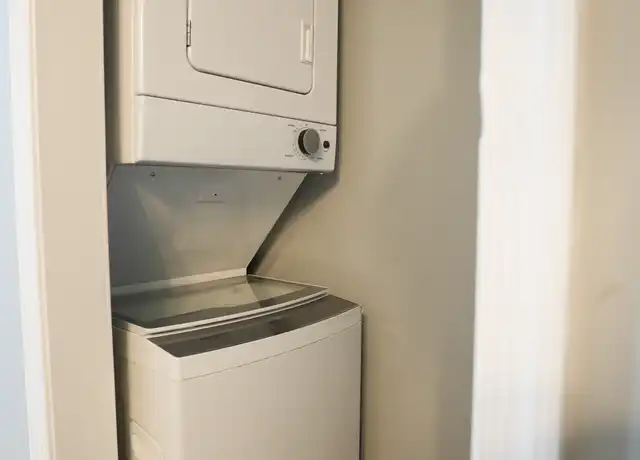 Property at 321 Loneys Ln, Baltimore, MD, 21224, 2 beds, 1 bath, [object Object]