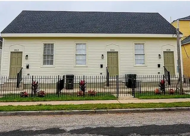 Property at 826 Toledano St Unit 826, New Orleans, LA, 70115, 2 beds, 1 bath, [object Object]