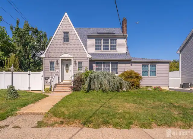 Property at 25 Milos Way, Port Reading, NJ, 07064, 2 beds, 1 bath, [object Object]