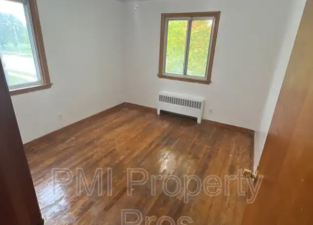 Property at 1981 W Villard Ave Unit 2, Milwaukee, WI, 53209, 1 bed, 1 bath, [object Object]