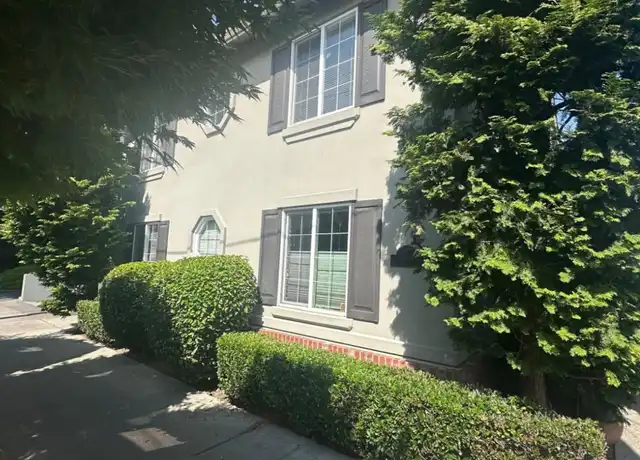 Property at 2032 43rd Ave E Unit 08, Seattle, WA, 98112, 2 beds, 1 bath, [object Object]