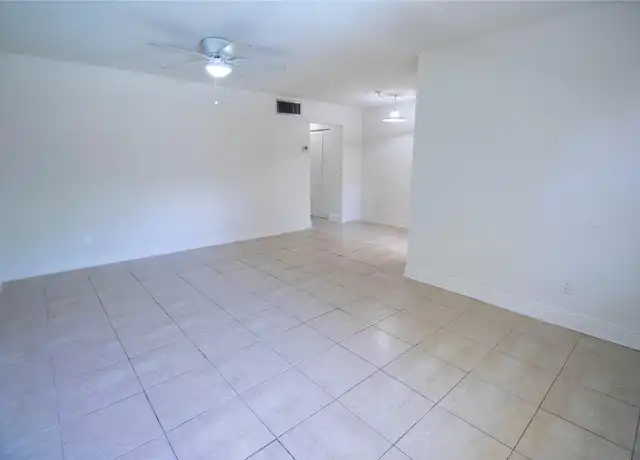 Property at 1507 Argyle Dr Unit 202, Fort Lauderdale, FL, 33312, 1 bed, 1 bath, [object Object]