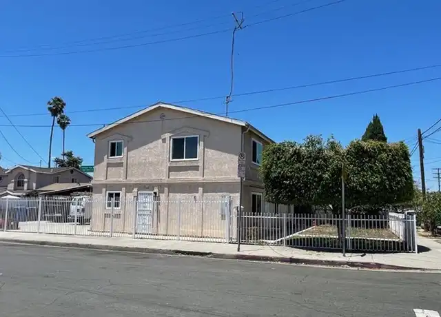 Property at 1332 W 20th St, Los Angeles, CA, 90007, 3 beds, 2 baths, [object Object]
