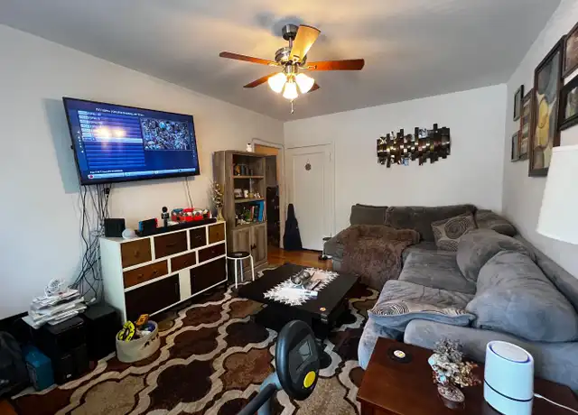 Property at 1058 W Cornelia Ave Unit 1, Chicago, IL, 60657, 1 bed, 1 bath, [object Object]