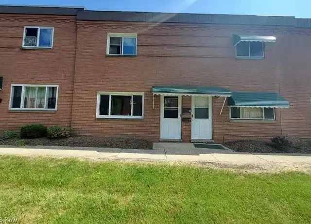 Property at 215 Dalepark Dr #5, Bedford, OH, 44146, 2 beds, 1 bath, [object Object]