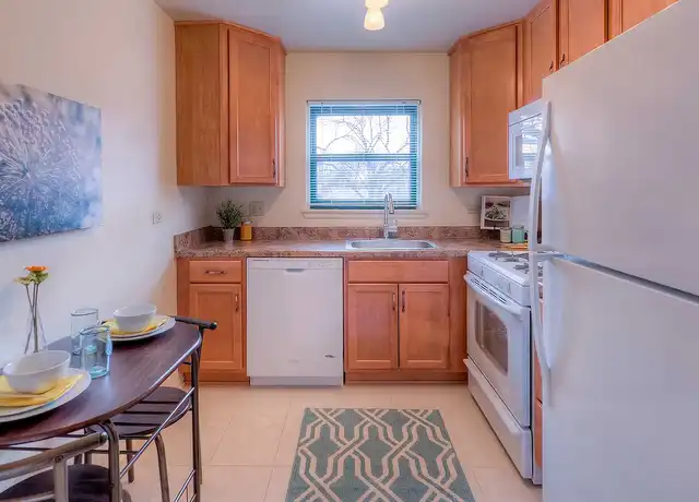 Property at HOMESTEAD APARTMENTS - 443 Sherwood Rd, La Grange Park, IL, 60526, 1-2 bed, 1 bath, [object Object]