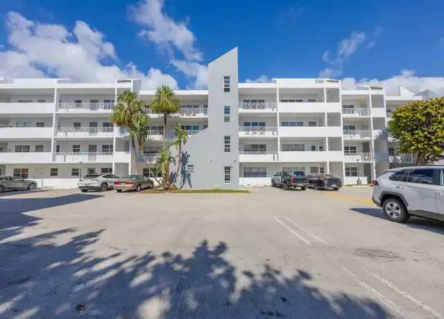 Property at 2850 NE 14th St Unit 209b, Pompano Beach, FL, 33062, 2 beds, 2 baths, [object Object]