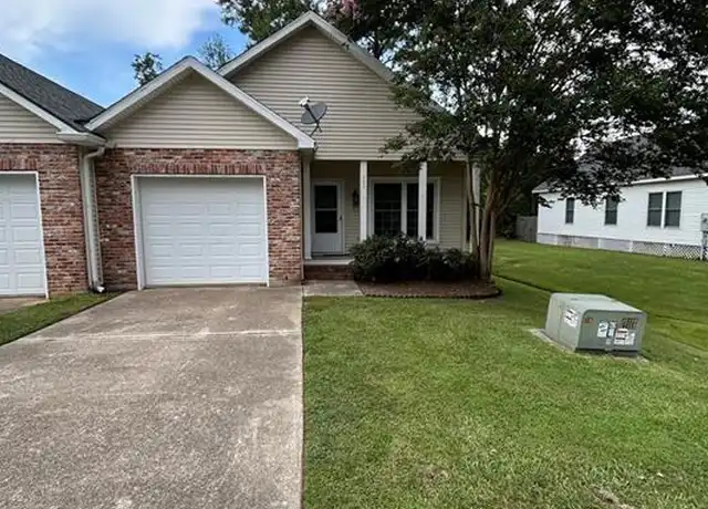 Property at 292 Fountains Park Blvd, Mandeville, LA, 70448, 3 beds, 2 baths, [object Object]