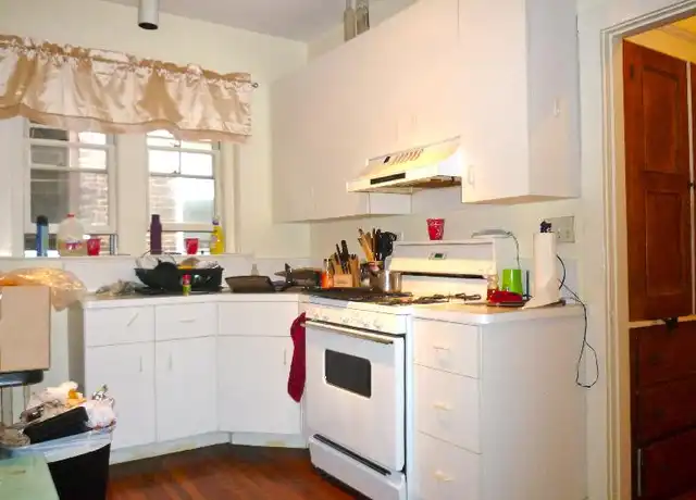 Property at 176 Winthrop Rd Unit 5, Brookline, MA, 02445, 3 beds, 1 bath, [object Object]