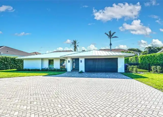 Property at 646 Park Shore Dr, Naples, FL, 34103, 3 beds, 3 baths, [object Object]