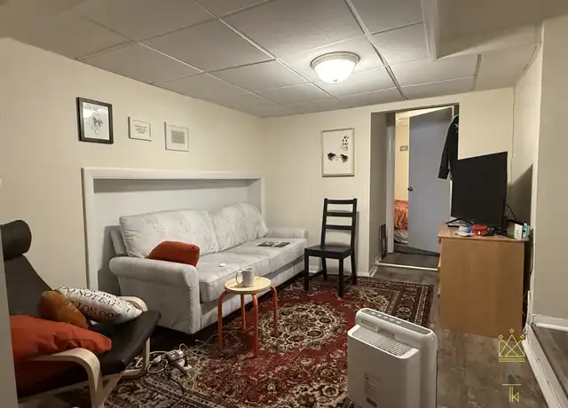 Property at 34a Park St Unit B8, Brookline, MA, 02446, 2 beds, 1 bath, [object Object]