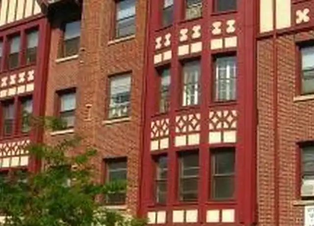 Property at 525 W Cornelia Ave, Chicago, IL, 60657, 3 beds, 2 baths, [object Object]