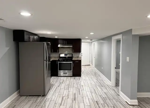 Property at 5928 N Fairfield Ave Unit G, Chicago, IL, 60659, 2 beds, 1 bath, [object Object]