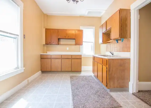 Property at 37720 2nd St, Willoughby, OH, 44094, 2 beds, 1 bath, [object Object]