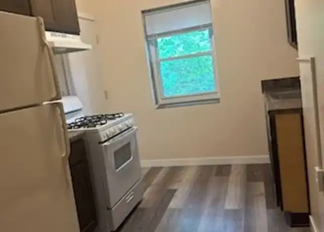 Property at 2804-2810 W Kilbourn Ave Unit 9-2810, Milwaukee, WI, 53208, 2 beds, 1 bath, [object Object]