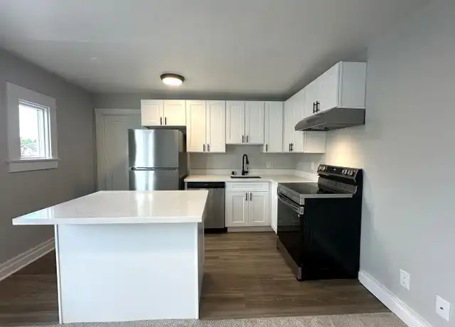 Property at 2419 State St Unit 4, Everett, WA, 98201, 1 bed, 1 bath, [object Object]