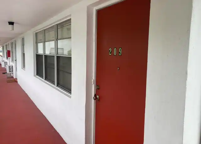 Property at 209 Norwich I #209, West Palm Beach, FL, 33417, 1 bed, 1.5 baths, [object Object]