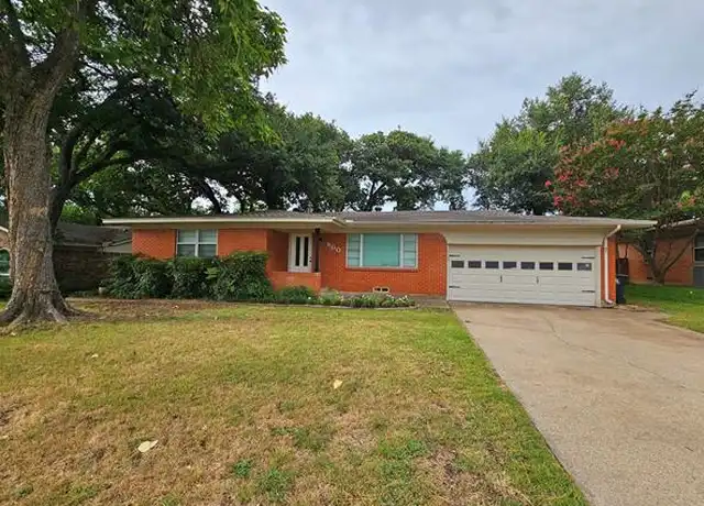 Property at 800 Valley View Dr, Arlington, TX, 76010, 3 beds, 2 baths, [object Object]