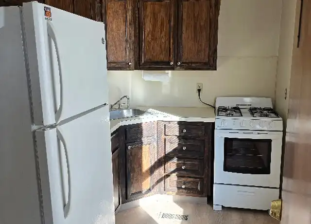 Property at 4 Rodney St Unit 1, New Bedford, MA, 02744, 1 bed, 1 bath, [object Object]
