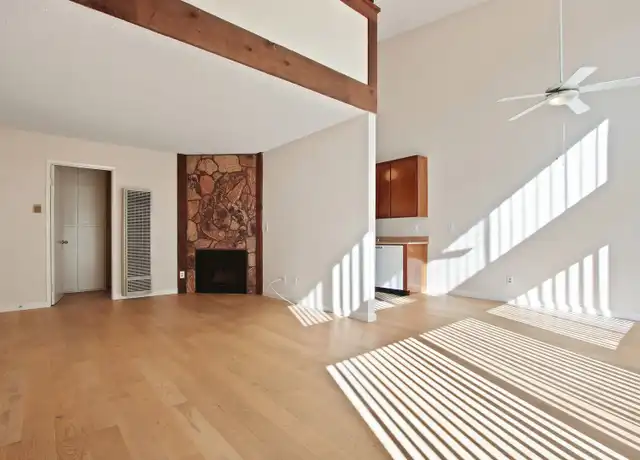 Property at 3415 McLaughlin Ave Unit 204, Los Angeles, CA, 90066, 1 bed, 1.5 baths, [object Object]