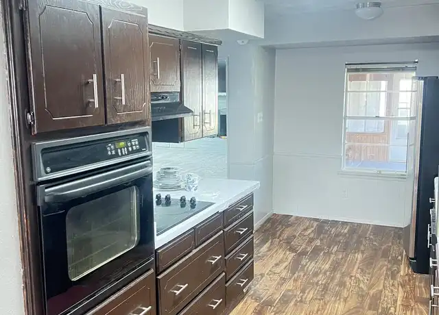 Property at 3205 McDermott St, Irving, TX, 75061, 4 beds, 2 baths, [object Object]