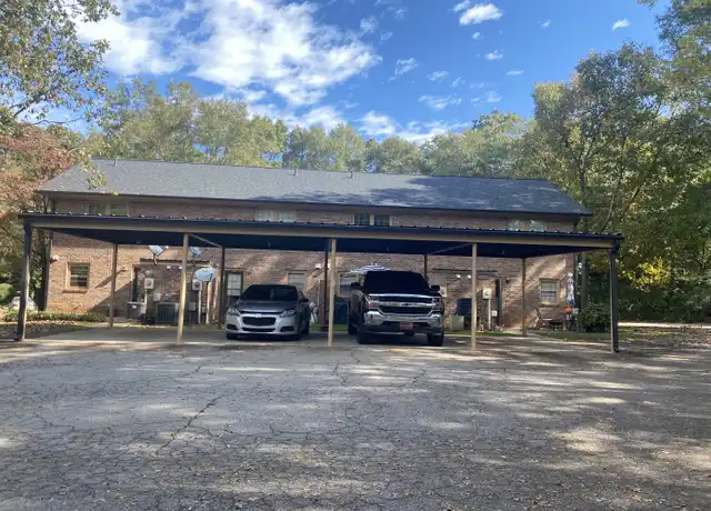 Property at 51 University Dr, Commerce, GA, 30529, 2 beds, 1.5 baths, [object Object]