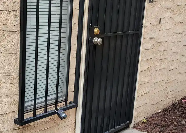 Property at 5196 Golden Ln Unit C, Las Vegas, NV, 89119, 3 beds, 2 baths, [object Object]