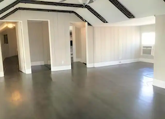 Property at 804 Walker St, Columbia, TN, 38401, 1 bed, 1 bath, [object Object]