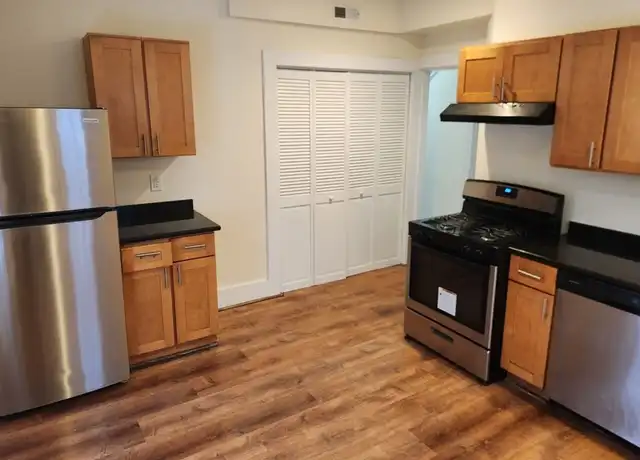 Property at 28 Centennial Pl Unit 2R, Framingham, MA, 01701, 3 beds, 2 baths, [object Object]