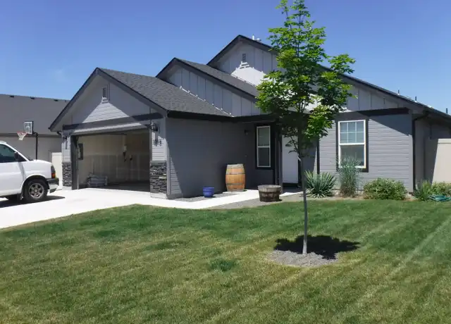 Property at 1018 E Brush Creek St, Kuna, ID, 83634, 3 beds, 2 baths, [object Object]