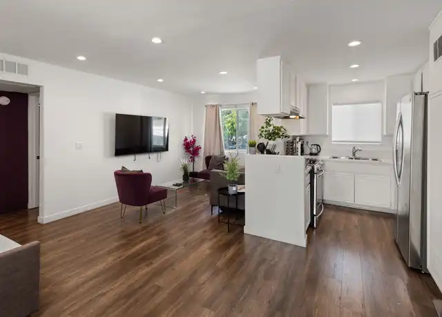 Property at 1540 N Bronson Ave Unit 12, Los Angeles, CA, 90028, 1 bed, 1 bath, [object Object]