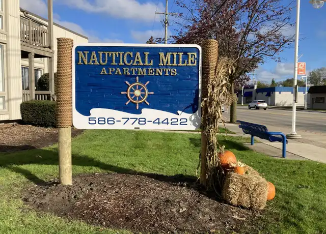 Property at 24801 Jefferson Ave, St Clair Shores, MI, 48080, 2 beds, 1 bath, [object Object]