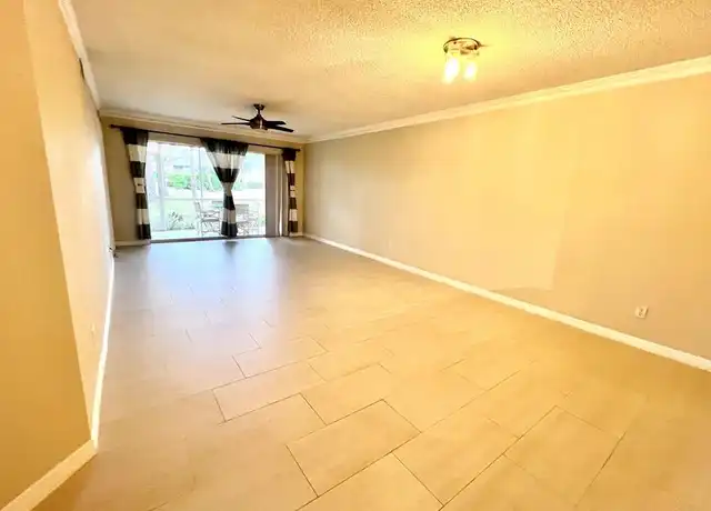 Property at 738 Landover Cir #101, Naples, FL, 34104, 3 beds, 2 baths, [object Object]