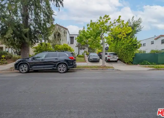 Property at 8316 4th St Unit B, Los Angeles, CA, 90048, 3 beds, 2 baths, [object Object]