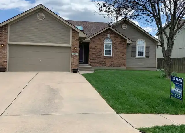 Property at 1209 SE Bridgehampton Way, Lees Summit, MO, 64081, 3 beds, 2 baths, [object Object]