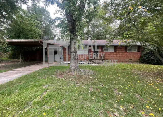 Property at 3010 Kevin Dr, Macon, GA, 31211, 3 beds, 1.5 baths, [object Object]