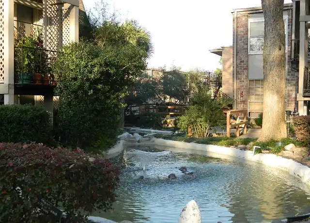 Property at 5550 N Braeswood Blvd #27, Houston, TX, 77096, 1 bed, 1 bath, [object Object]