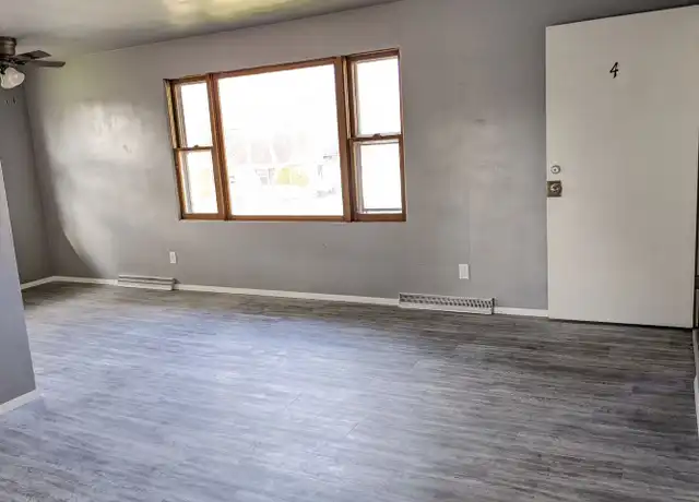 Property at 1727 Silvercrest Dr Unit 4, Appleton, WI, 54911, 2 beds, 1 bath, [object Object]